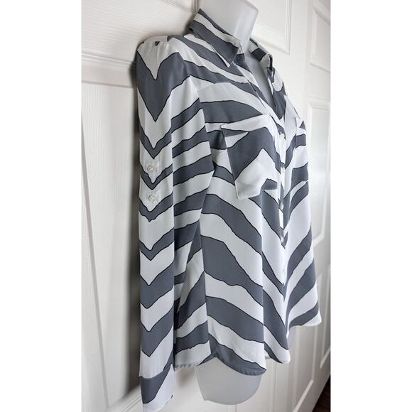 EXPRESS The Portofino Shirt, Zebra Print, Size: S P, Roll Tab Sleeves, 48-023 - Picture 3 of 14